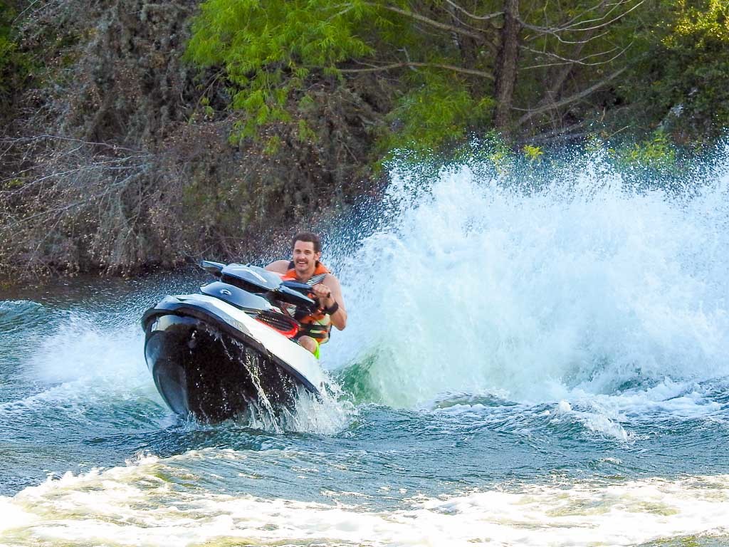 Texas Jet Skiing WakeBoarding OX Ranch